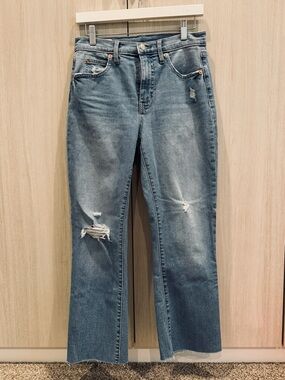 GAP Women's Light Blue Distressed Kick Fit High Rise Jeans! Sz 4